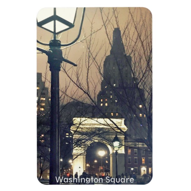 Washington Square Park NYC in der Nacht Magnet (Vertikal)