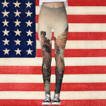 Washington überquert Delaware durch Emanuel Leutze Leggings<br><div class="desc">Vintages Illustrations- und Transportdesign mit einem Viktorianischen Era-Gemälde mit dem Titel Washington Crossing the Delaware, 1851. Von Künstler Emanuel Leutze. Es erinnert an General George Washingtons Überquerung des eisigen Delaware-Flusses während des Amerikanischen Revolutionskrieges mit Militärsoldaten, die in der Nacht des 25. Dezember 1776 die amerikanische Flagge tragen. Diese historische Handlung...</div>