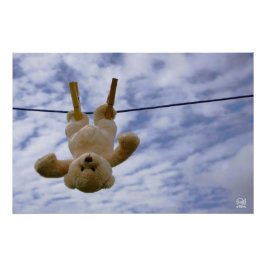 Waslijn met Funny beer die hangt te drogen. Poster