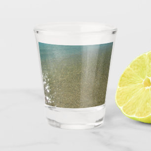 Wasser am Strand I Abstrakt Naturfotografie Schnapsglas