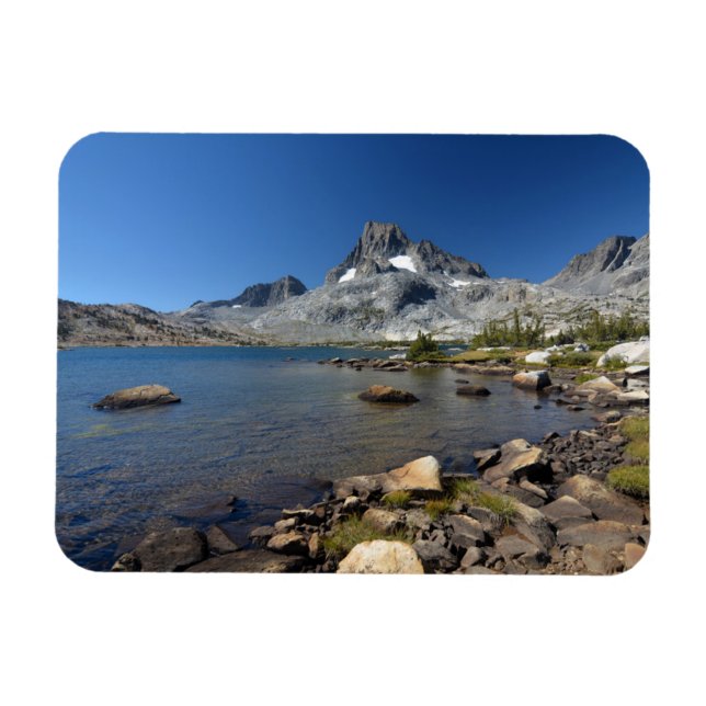 Wasser | Banner Peak Thousand Island Lake Magnet (Horizontal)