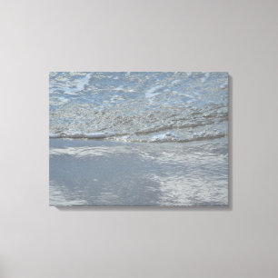 Wasser, das am Strand leckt, abstrakte Fotografie Leinwanddruck