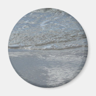 Wasser, das am Strand leckt, abstrakte Fotografie Magnet