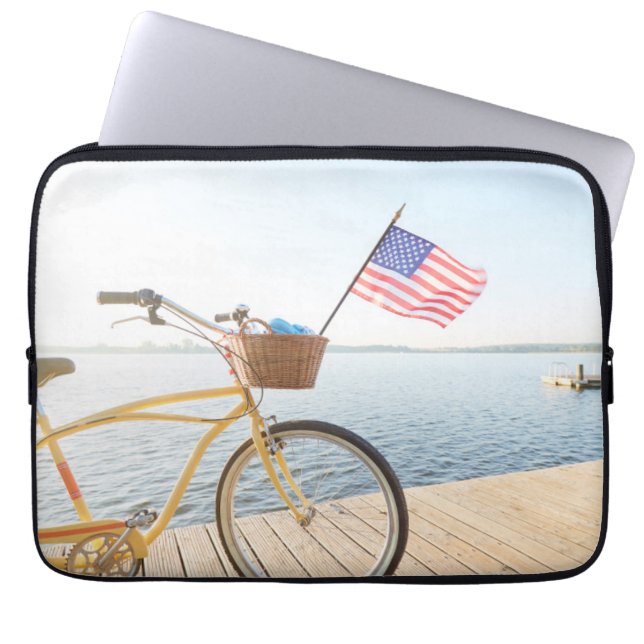 Wasser | Fahrrad am See Laptopschutzhülle (Vorderseite)
