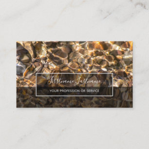 Wasser in einem klaren Bach für psychische Gesundh Visitenkarte