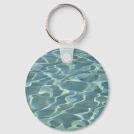 Wasser in einem Pool Schlüsselanhänger