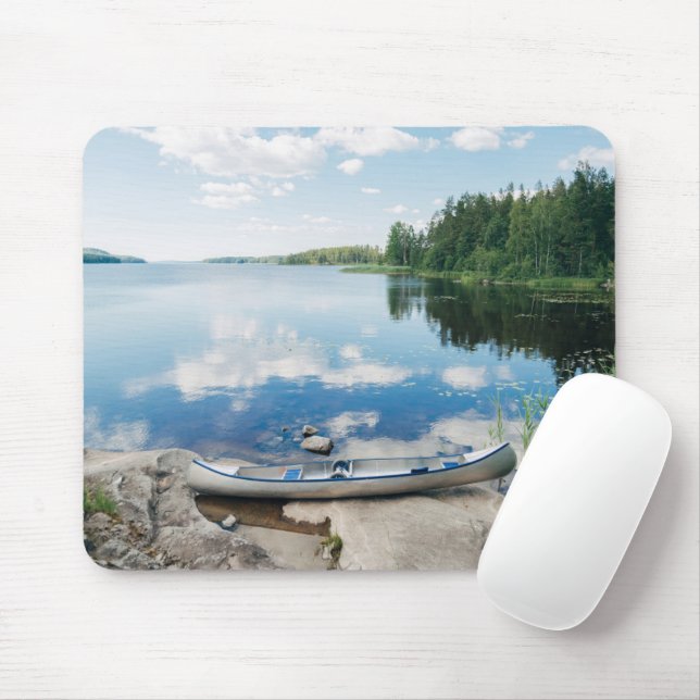 Wasser | Kanufahrt am See in Schweden Mousepad (Mit Mouse)