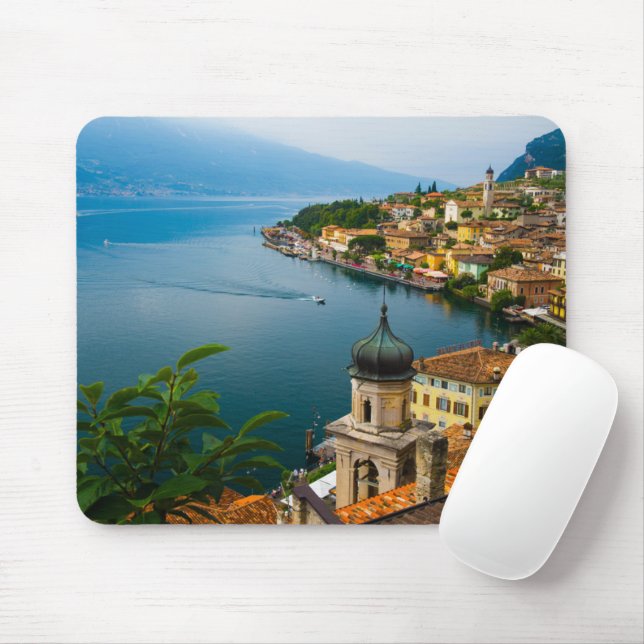 Wasser | San Benedetto Church Lake Garda, Italien Mousepad (Mit Mouse)