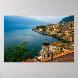 Wasser   San Benedetto Church Lake Garda, Italien Poster