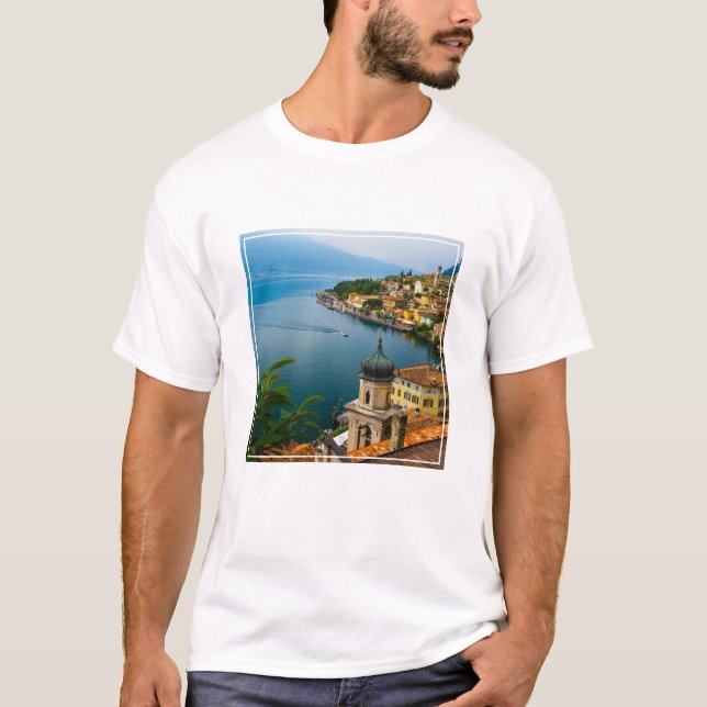 Wasser | San Benedetto Church Lake Garda, Italien T-Shirt (Vorderseite)
