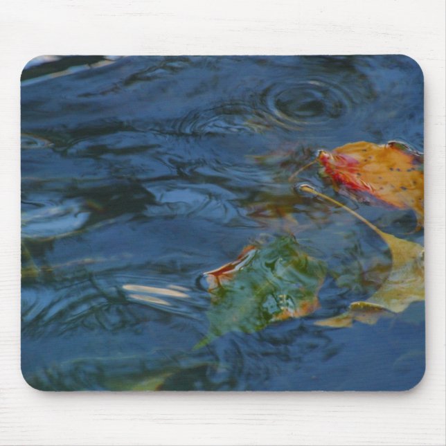 Wasser und Blätter Mousepad (Vorne)