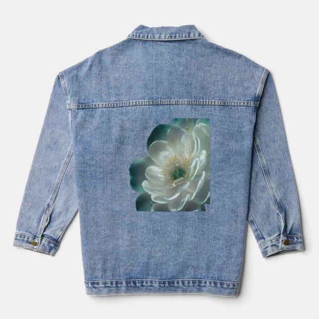 Wasserblumen mit überlappenden Blütenblättern und  Jeansjacke (Rückseite)