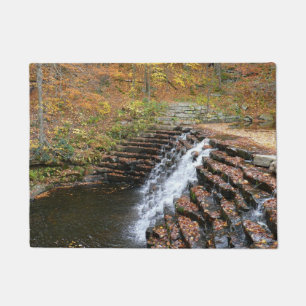 Wasserfall am Laurel Hill Staat Park II Fußmatte