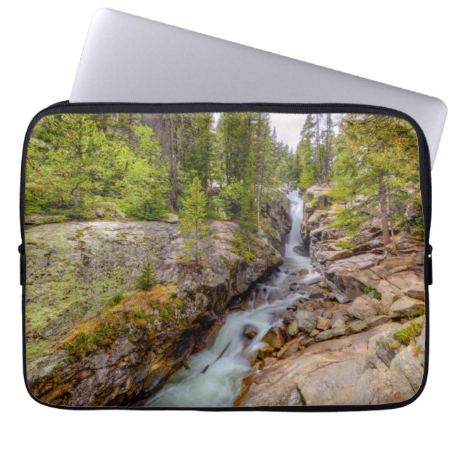 Wasserfall & Flusskaskade Laptopschutzhülle (Vorderseite)