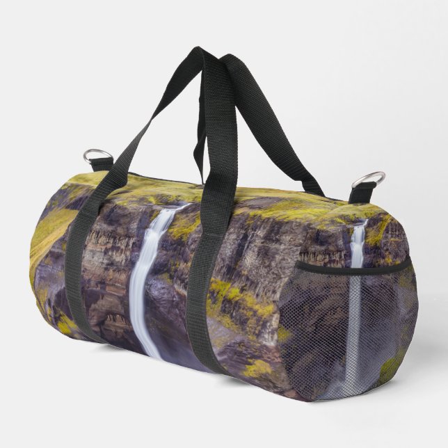 Wasserfall Haifoss, Island Duffle Bag (Rechte Ecke)