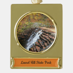 Wasserfall im Laurel Hill State Park II Banner-Ornament Gold