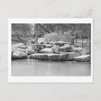 Wasserfall im Park Postkarte