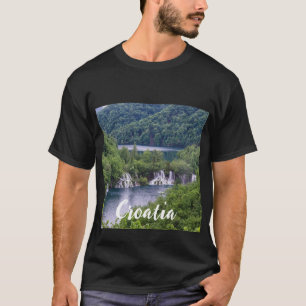 Wasserfall Kaskade mit grünem Wald in Kroatien T-Shirt