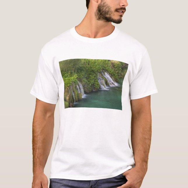 Wasserfall, Nationalpark der Plitvicer Seen und T-Shirt (Vorderseite)