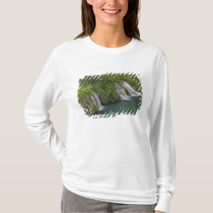 Wasserfall, Nationalpark der Plitvicer Seen und T-Shirt