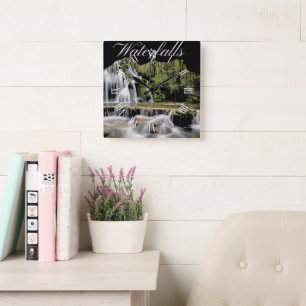 Wasserfall Outdoor-Abenteuer Quadratische Wanduhr