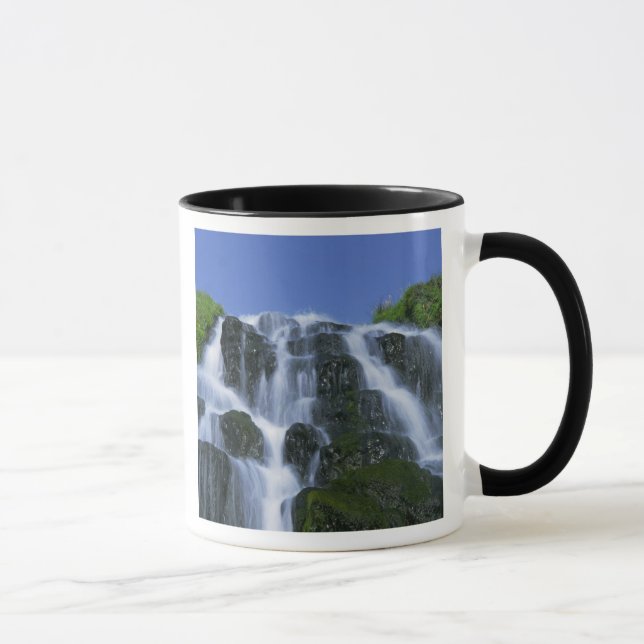 Wasserfall, Portree, Insel Skye, Highlands, Tasse (Rechts)