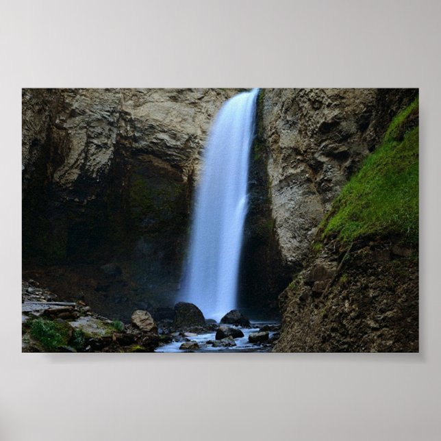 Wasserfall Poster (Vorne)