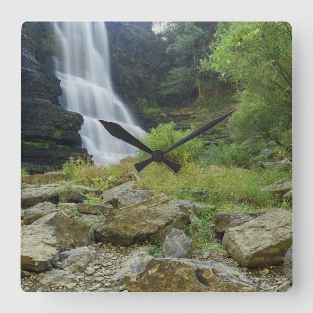 Wasserfall Quadratische Wanduhr (Vorderseite)