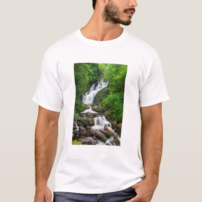 Wasserfall Torc landschaftlich, Irland T-Shirt (Vorderseite)