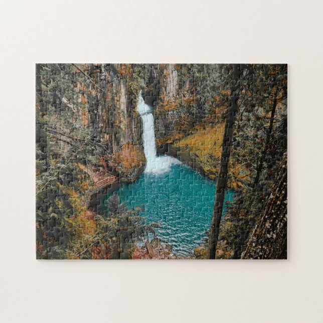 Wasserfall versteckt im Wald Puzzle (Horizontal)
