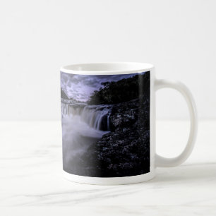 Wasserfall von Venâncios Kaffeetasse
