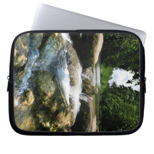 Wasserfälle 5 bei Barton Creek in Austin Texas Laptopschutzhülle