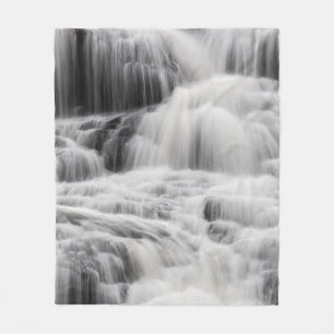 WASSERFÄLLE UND SCHWARZE UND GrauWASSERFÄLLE Fleecedecke