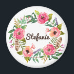 Wasserfarbe Boho Blumenstraube Personalisiert Magnet<br><div class="desc">Anpassbarer Blumenmagnet. Es ist mit einem Blumenkranz in Aquarellfarben mit rosa und orangefarbenen Blume,  Grünpflanzen,  Lavendel und Federn ausgestattet. Dieser Blumenmagnet ist ein personalisiertes Geschenk.</div>