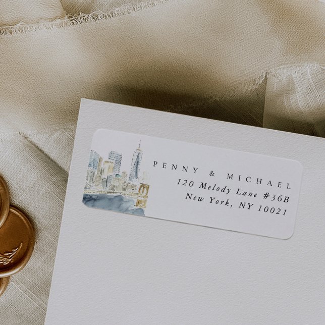 Wasserfarbe New York City Skyline-Rücksendeadresse (Chic watercolor New York City skyline wedding return address label.)