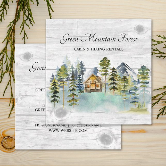 Wasserfarbe Rustikale Foggy Forest Mountain Kabine Quadratische Visitenkarte (In situ)