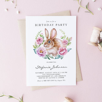 Wasserfarben-Hase und rosa Blumen Geburtstagsfeier Einladungspostkarte