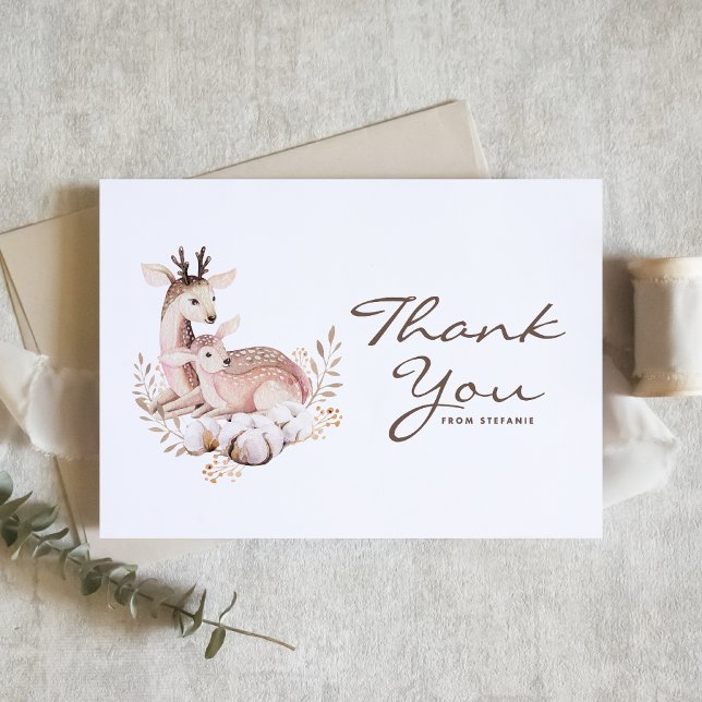 Wasserfarben-Mommy und Baby-Deer-Forest-Kinderdusc Dankeskarte (Woodland theme baby shower thank you card features a watercolor mommy and baby deer and foliage.)