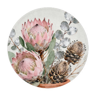 Wasserfarben-Protea-Eukalyptus-Arrangement Schneidebrett