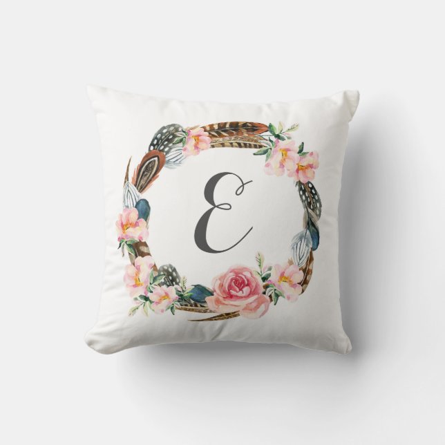 Wasserfarbene Blumenreste mit Federn| Monogramm Kissen (Vorderseite)