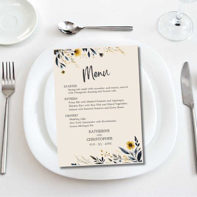 Wasserfarbene Wildblumen Elegantes Beige-Hochzeits Menükarte (Watercolor Floral Elegant Wedding Menu with meal choices and optional text on the back.)