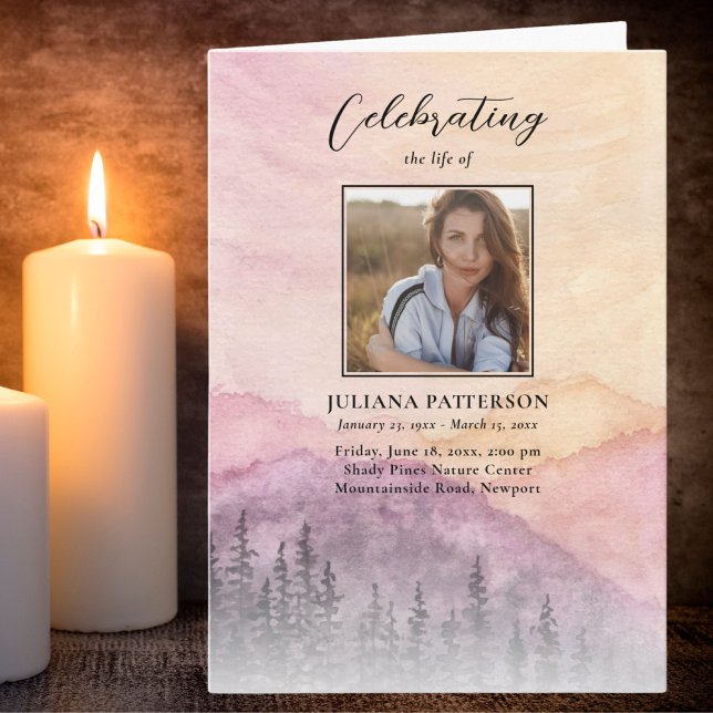 Wasserfarbener Pinienwald Beerdigung Programm (Von Creator hochgeladen)