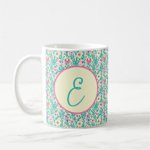 Wasserfarbenes Blumenmuster-Monogramm in Rosa und  Kaffeetasse