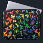 Wasserfarbenfrohe Regenbogenschmetterlinge Kinderm Laptopschutzhülle<br><div class="desc">Wasserfarbene Regenbogenschmetterlinge Kindermuster Laptop-Sieb.</div>