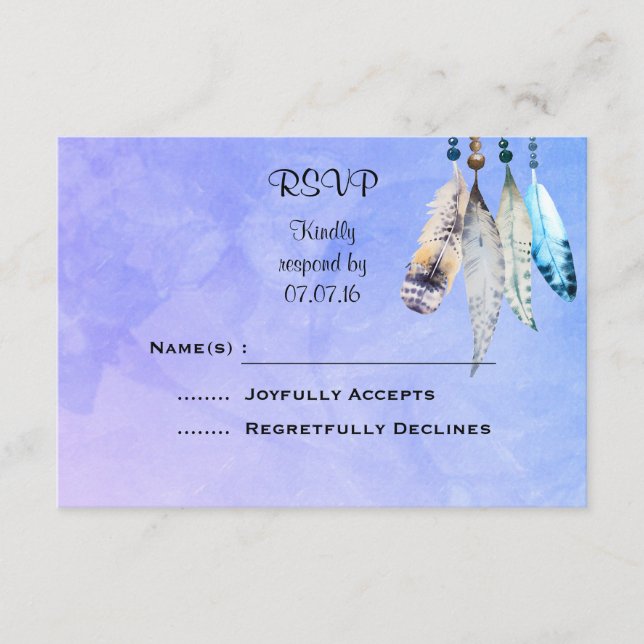 Wasserfarbenperlen 'n Feathers Wedding RSVP Karte (Vorderseite)
