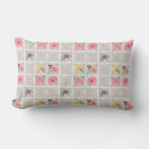 Wasserfarbenrosa Blumenfrucht mit stylischem Schac Lendenkissen