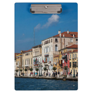 Wasserfront entlang des Grand Canal in Venedig Klemmbrett