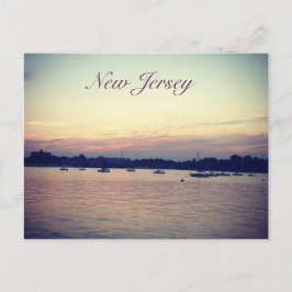 Wasserfront in der Dämmerung Postkarte