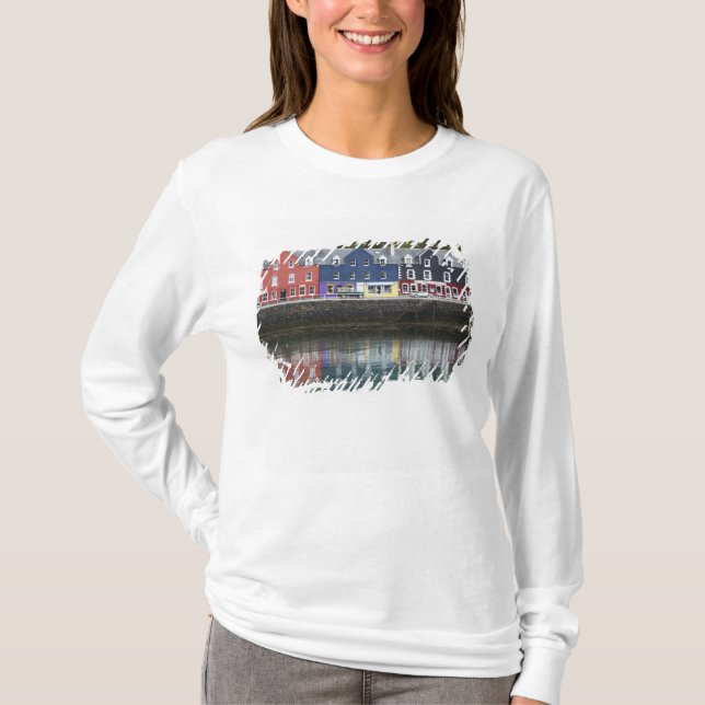 Wasserfront, Tobermory, Insel Mull, Schottland T-Shirt (Vorderseite)