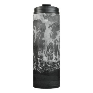 WASSERKÖRPER MIT BUBBELLEN THERMOSBECHER